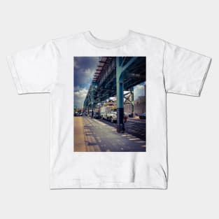 River Ave Mount Eden Bronx Street New York City Kids T-Shirt